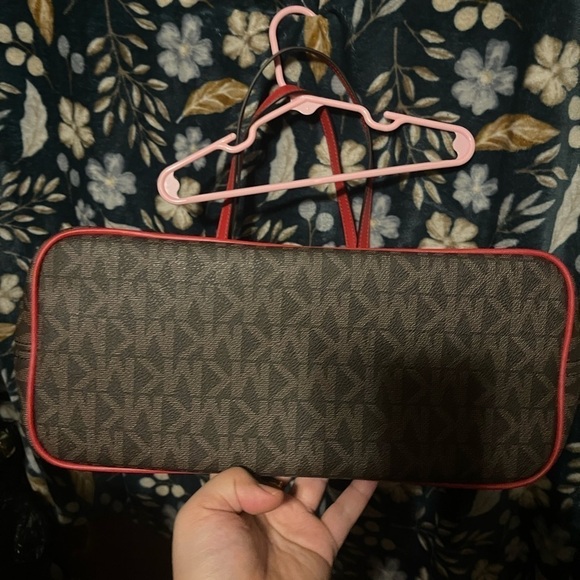 Michael Kors jet set charm TZ tote purse in color flame - Picture 5 of 6